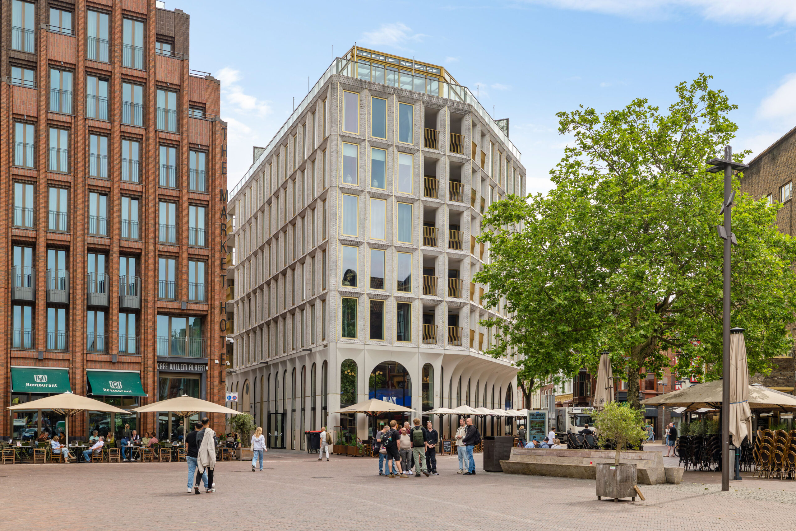 Het witte is Merckt aan de Naberstraat